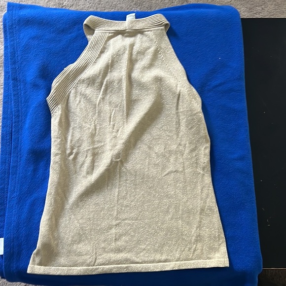 White House Black Market Gold Top Size S NWT - Picture 6 of 7